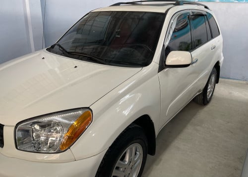 ឡានលក់ Toyota RAV4 01
