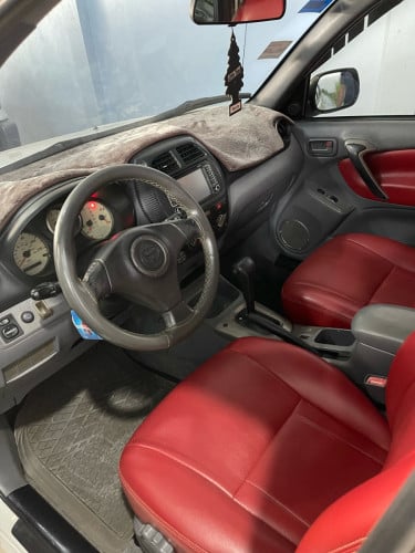 ឡានលក់ Toyota RAV4 01