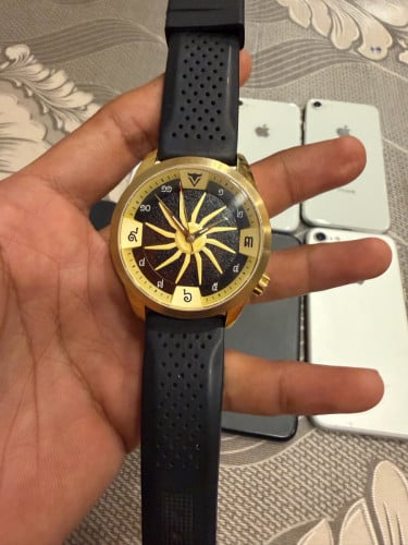 ⌚️Varman the aircross Gold only💵តម្លៃ : 40$✅ភិនភាគ: 98%📥 ទីតាំងភ្នំពេញ