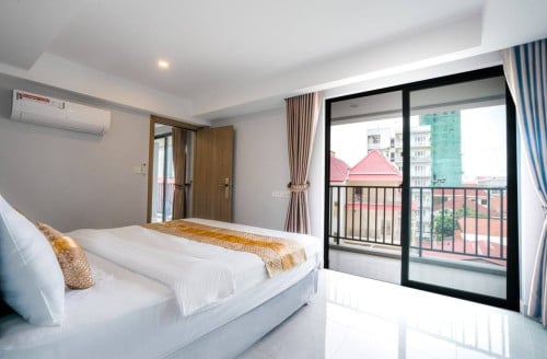 🏡 2 Bedroom Serviced Apartment for Rent | Pool & Gym Included | $1,300/Month