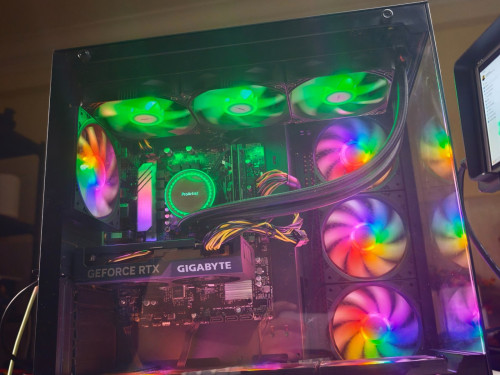 Gaming & Editing Workstation ONLY PC CPU i7-13700K + RTX 4060 8G + RAM 64G ๐ 880$โ
