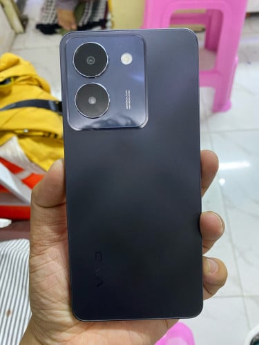 លក់Vivo Y36 256 8g សុំណុំហ្សីនក្រុមហ៊ុន