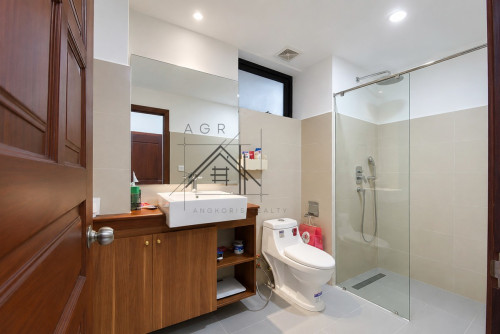 1 Bedroom Serviced Apartment For Rent in BKK1 Phnom Penh