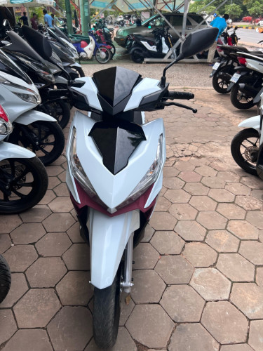 1190$CLICK2017 125CC