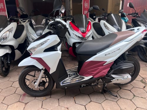 1190$CLICK2017 125CC