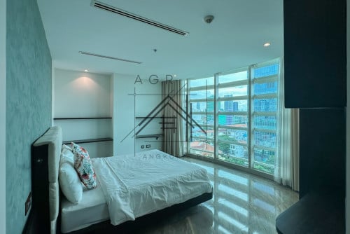 2 Bedroom Serviced Apartment For Rent in Daun Penh | Norodom Blvd. | Sathapana Tower