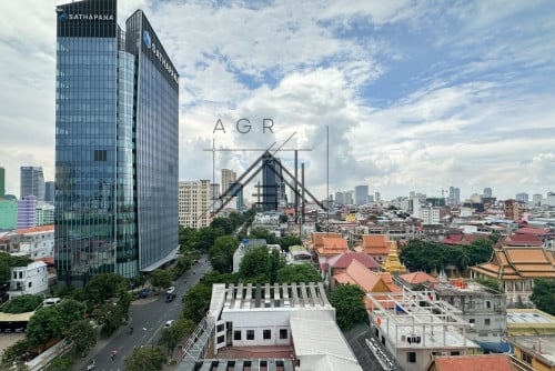 2 Bedroom Serviced Apartment For Rent in Daun Penh | Norodom Blvd. | Sathapana Tower
