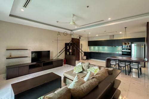 2 Bedroom Serviced Apartment For Rent in Daun Penh | Norodom Blvd. | Sathapana Tower