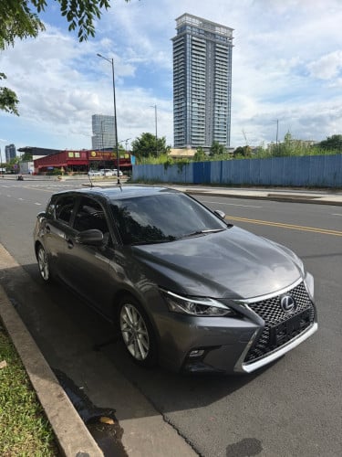 2012 LEXUS CT200h