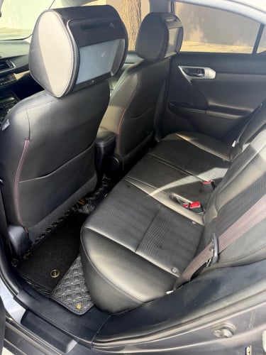 2012 LEXUS CT200h