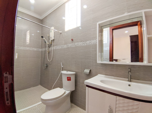 2Bedrooms apartment for rent with elevator near RUPP and Western University Toul Kork