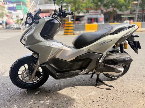 ADV. 160cc 2023. ពណ៍សុីម៉ង់ហ្សុីន នៅស្អាត017 8888 25. 070 6666 16