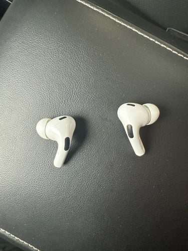 AirPods Pro 2, 99%