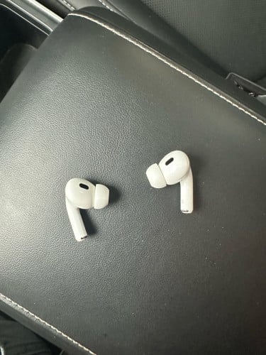 AirPods Pro 2, 99%