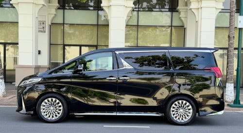 Alphard 016 ឡើង LM V4 full option បង់រំលស់បាន