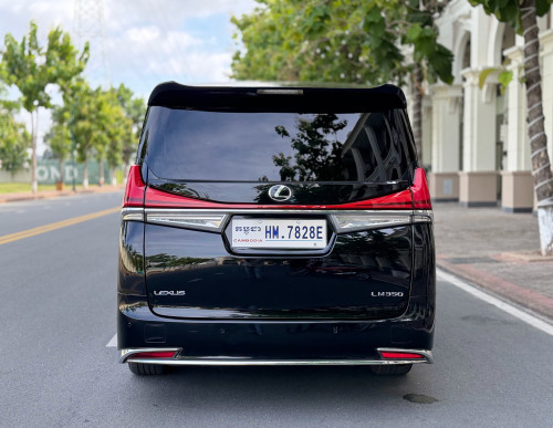 Alphard 016 ឡើង LM V4 full option បង់រំលស់បាន