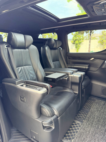 Alphard 016 ឡើង LM V4 full option បង់រំលស់បាន