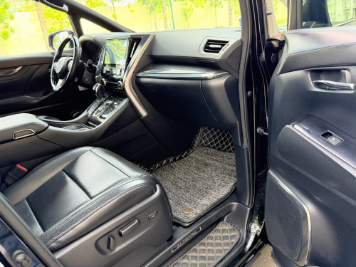 Alphard 016 ឡើង LM V4 full option បង់រំលស់បាន