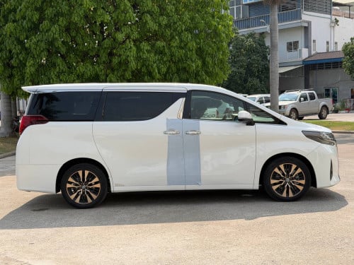 Alphard 2019 spec Russia