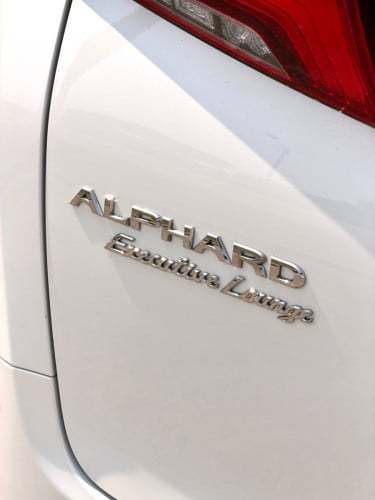 Alphard 2019 spec Russia