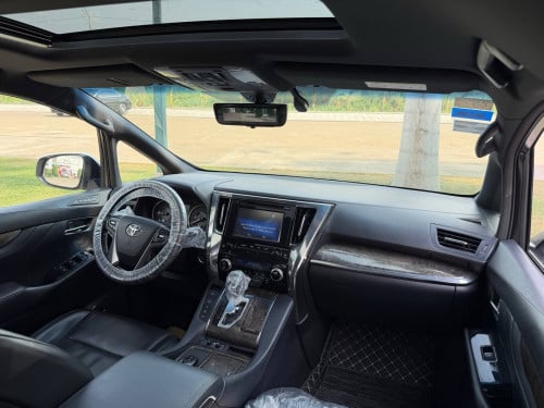 Alphard 2019 spec Russia