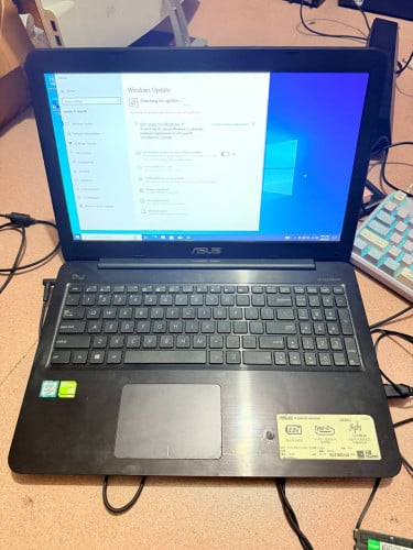 ASUS A556U លក់70$ នៅដំណើរការធម្មតា