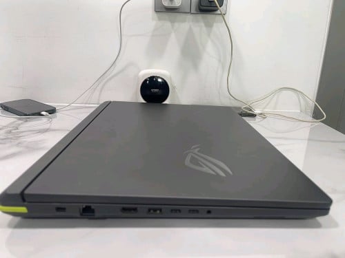 Asus ROG Strix G18