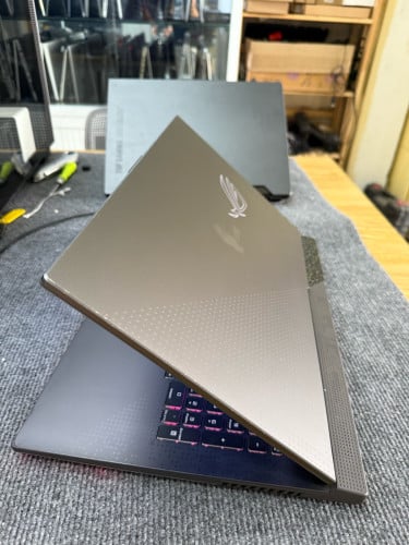 Asus ROG Strix G713RC 2023 (Great A)