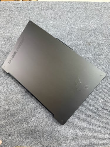 Asus TUF F17 2024 (98%) RTX4050 6GB