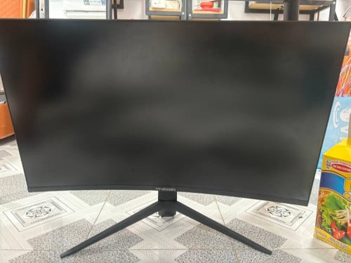 Asus U9 285K + RTX 5090