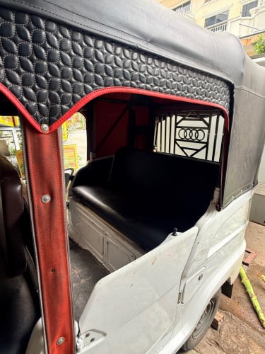 BAJAJ RE MAXIMA Z