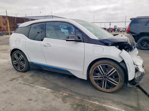 BMWi3 2015 Rex Full Option សាំង+អគ្គិសនី ស្តុកថ្មីនៅUSA សាងបាន