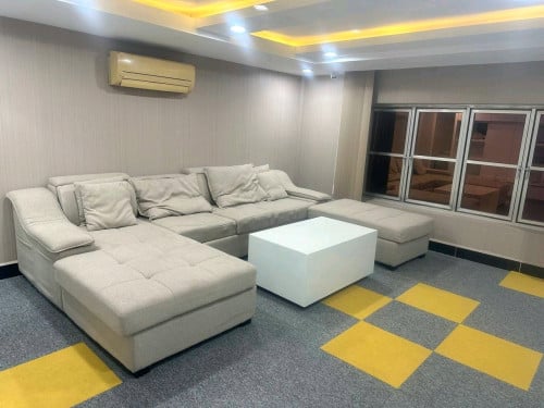 Building for Rent in Toul Pongro