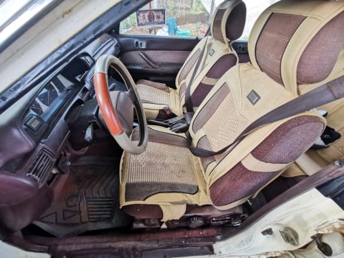 Camry 89 លក់ធូរៗ 1,700$ ឬ វ៉ៃដូរជាមួយឡានផ្សេង