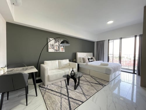 Condo Royal Platinum