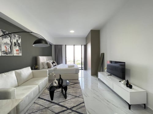 Condo Royal Platinum
