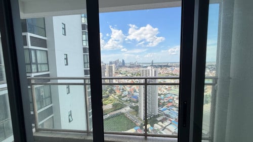 Condo Urgent Sale 1bed Urban Village 2