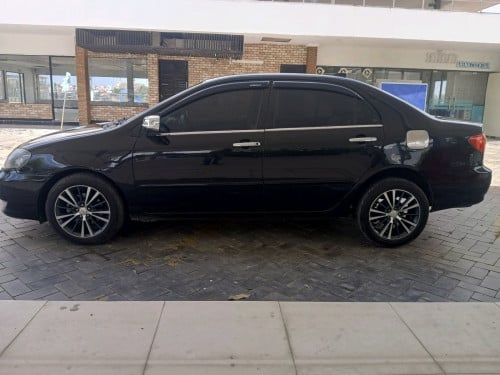 Corolla 03 le 6800$ចរចារ