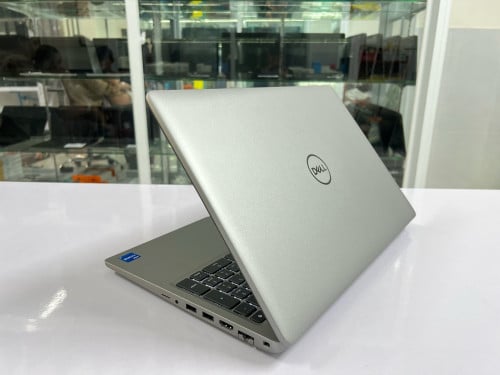 Dell Latitude 5520