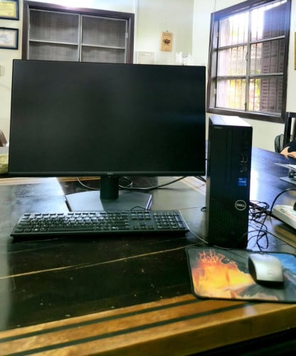 Dell Vostro 3030 Desktop + Dell 27” Monitor