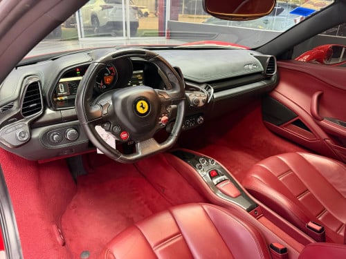 Ferrari 458 Option : Italia Year: 2013