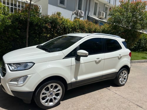 Ford Ecosport 2021 ពណ៍ស ឈ្មោះម្ចាស់ដេីម ទឹកថ្នាំហ្សុី1ជុំ