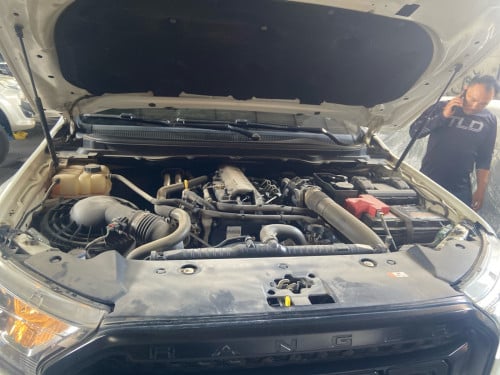 Ford XLT ឆ្នាំ2022ម៉ាសុីន3.2 ឡានស្អាតអត់បុកអត់ប៉ះ ឡានស្អាតខ្លាំង