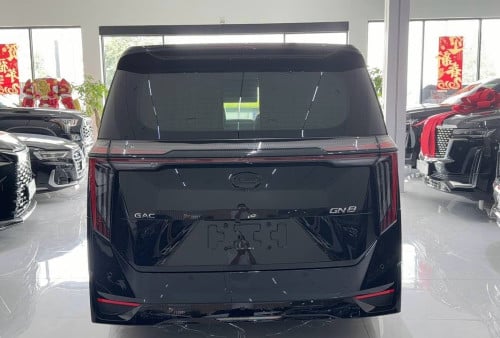 GAC GN8 (Full option)