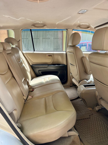 Highlander ឆ្នាំ03 V6 ប៉ុង1