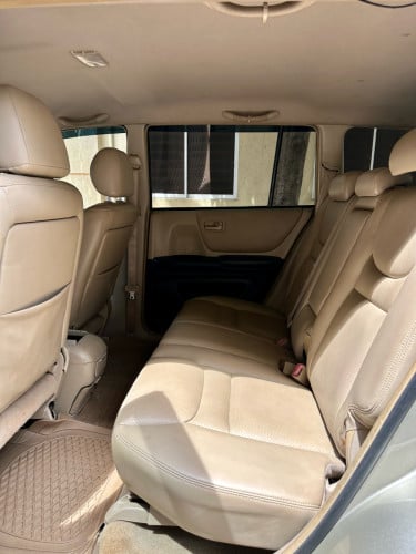 Highlander ឆ្នាំ03 V6 ប៉ុង1