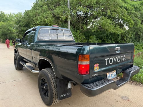 hilux 1994 លេខដៃប៉ុង2 សាំងv6 ហ្សុីនមួយជុំ សានុំកំរជួយ 💚👍🏻090329265 ទីតាំងកំពង់ចាម 📞☎️