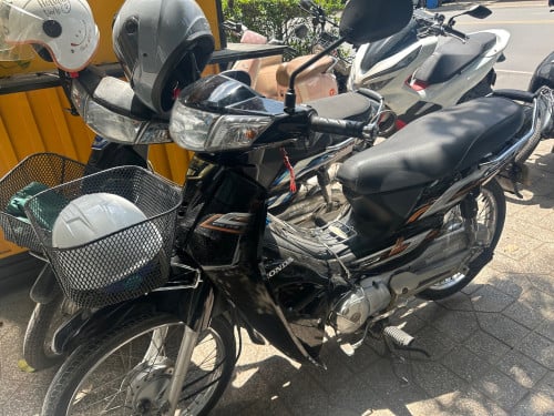 Honda Dream 2020