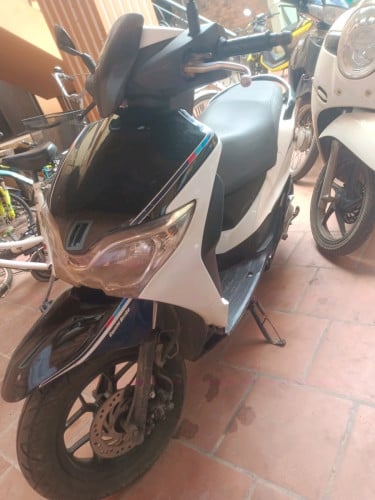 Honda moove