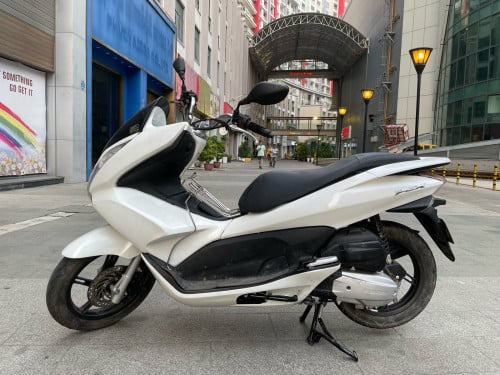 Honda Pcx125cc 2012 New98%មានពន្ធកាតគ្រីស្លាកលេខ